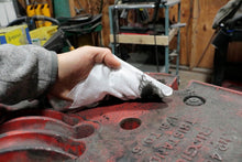 Load image into Gallery viewer, Center Pull Paper Shop Towel - 300 Sheets - 9 inches x 12 inches - White